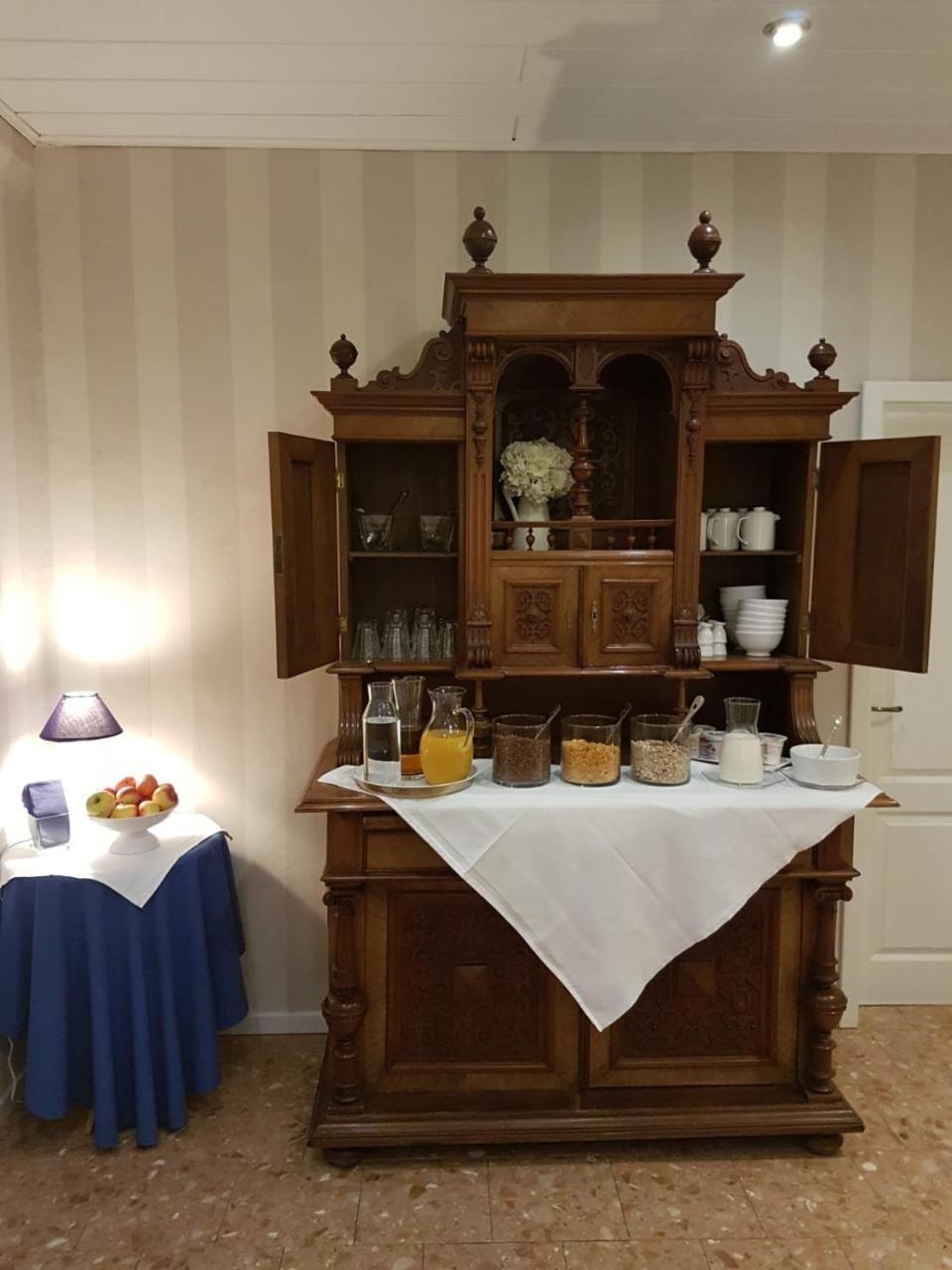 Hotel Pelikan Kitzingen Luaran gambar