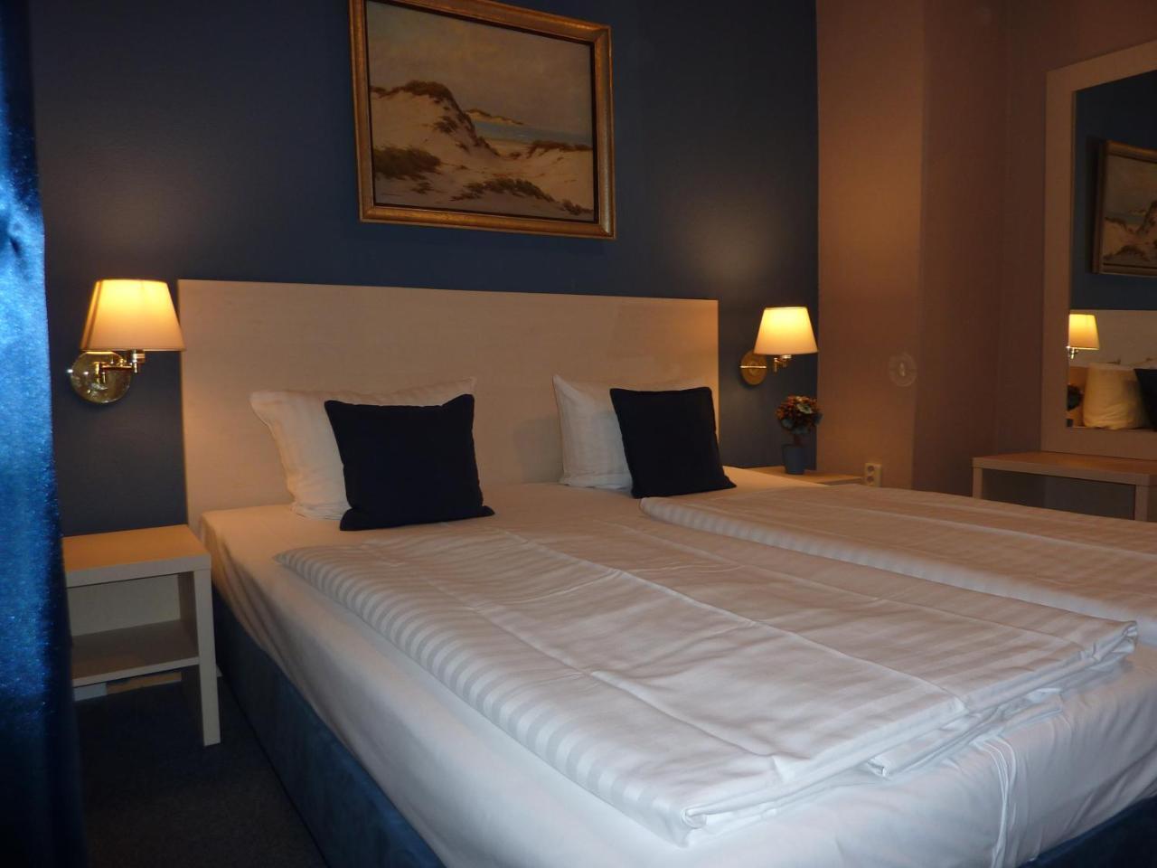 Hotel Pelikan Kitzingen Luaran gambar