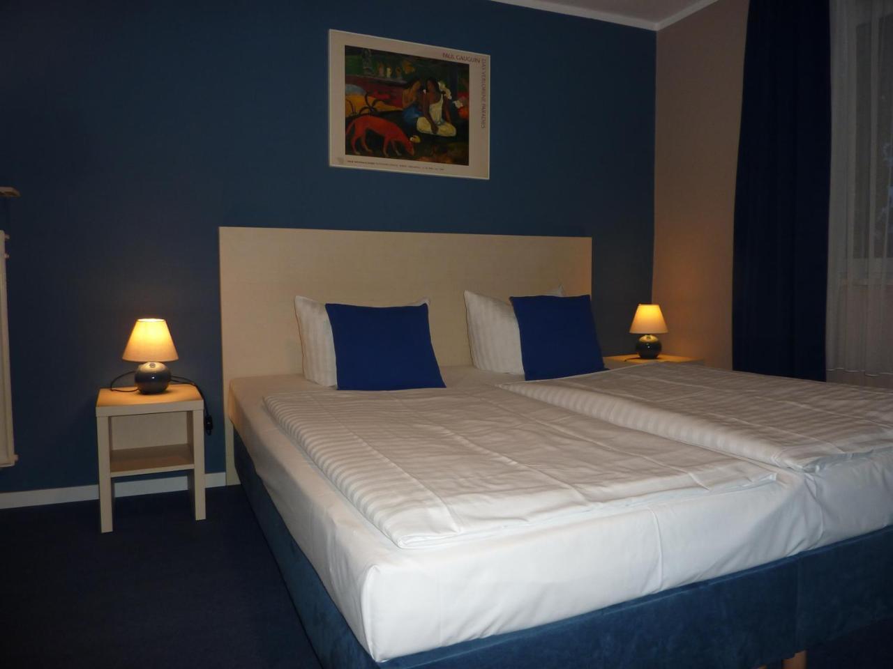 Hotel Pelikan Kitzingen Luaran gambar